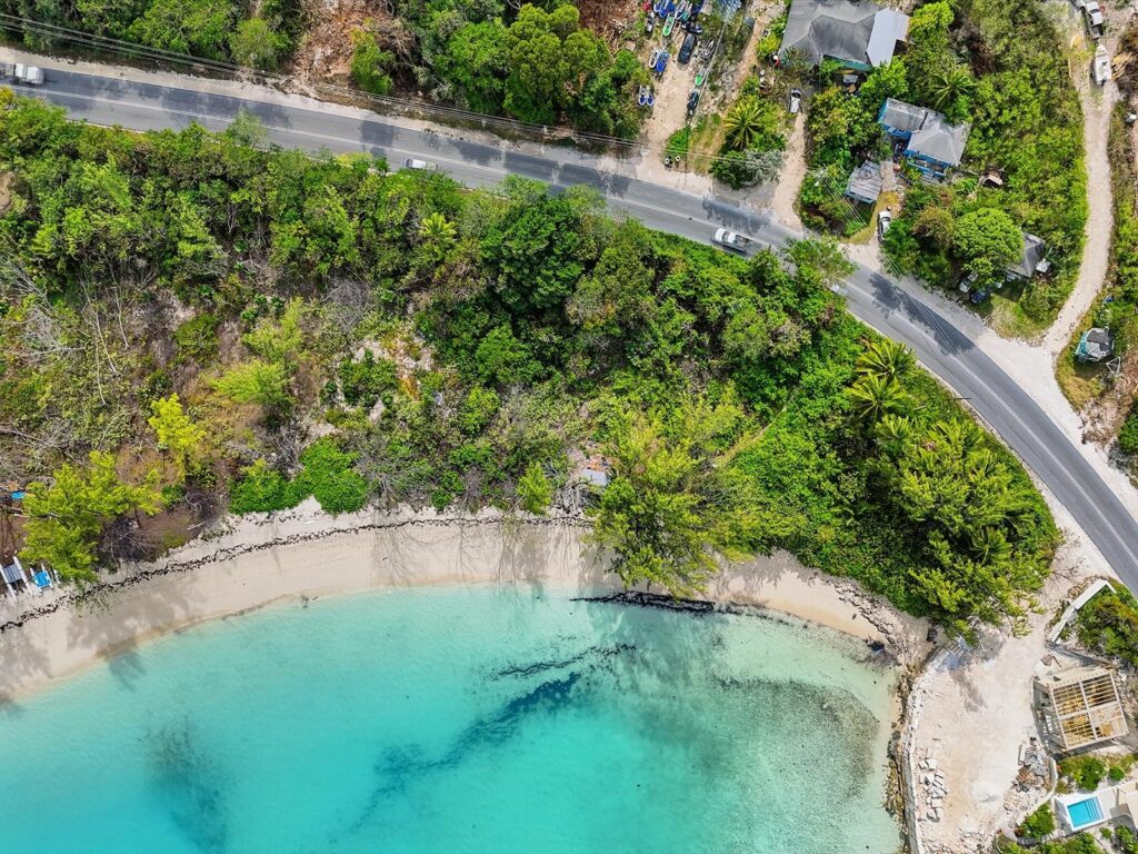 JOLLY HALL BEACHFRONT LOT
