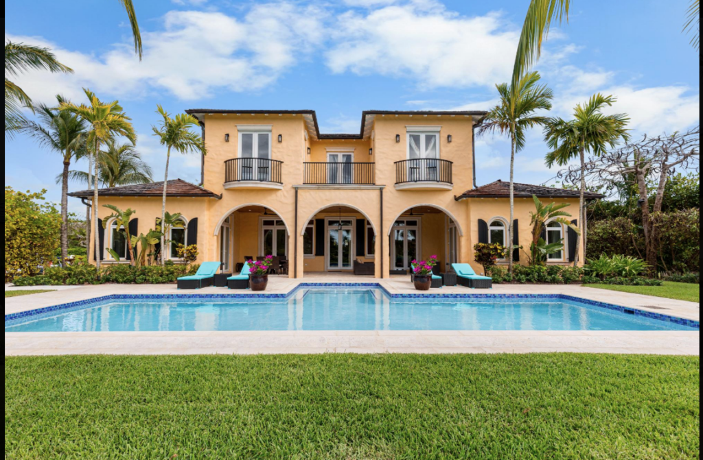 Gorgeous Waterfront home for Sale in the Lovely Gated Community of Old Fort Bay,   Paradise Island, Bahamas
