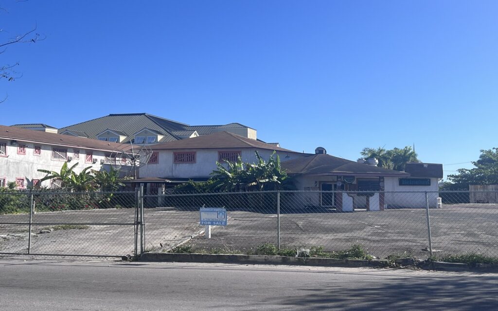 52 Room Motel, Restaurant and Bar